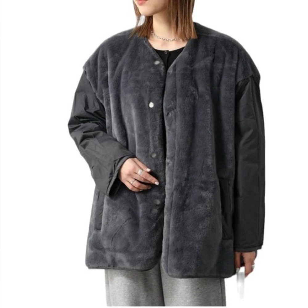 UGG Quilted Oversized Jacket in Charcoal Gray - Picture 4 of 11